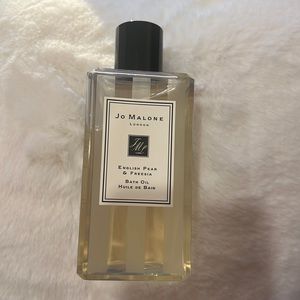 Jo Malone London English Pear and Freesia